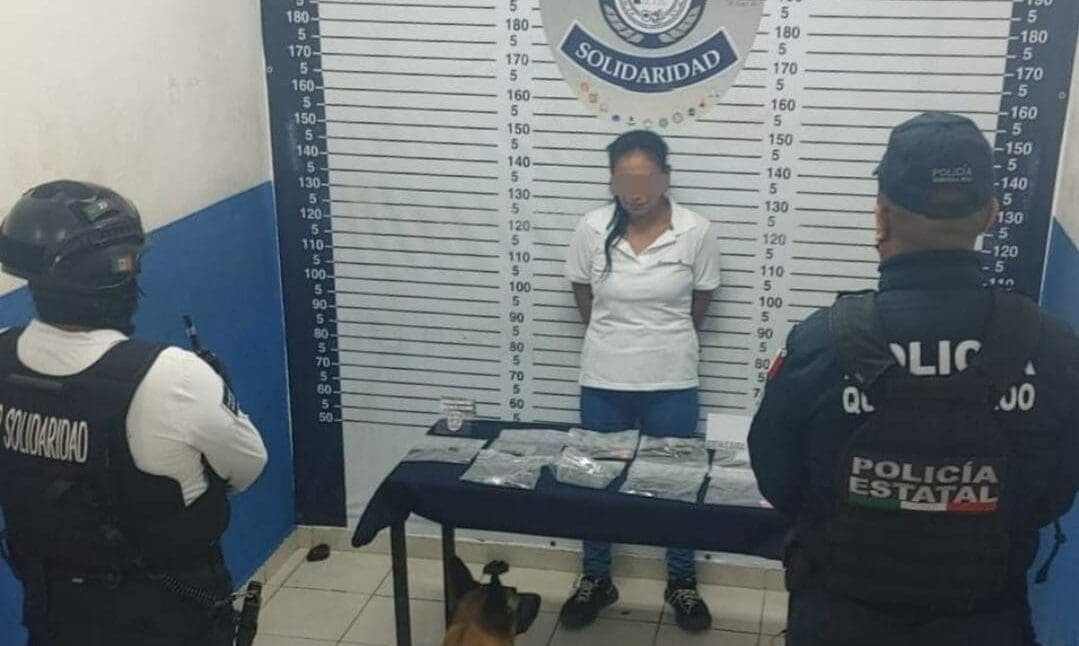 Detienen a una mesera que guardaba droga en el baño de un restaurante de Playa del Carmen