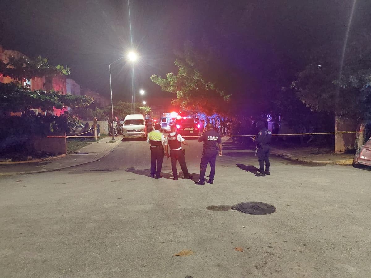 Hieren de bala a tres integrantes de una familia en Playa del Carmen