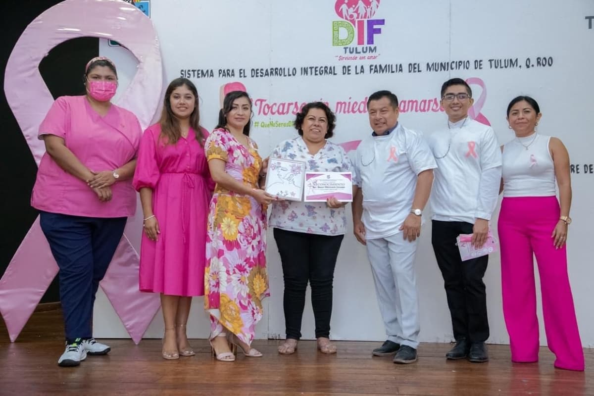 Tocarse sin miedo, es amarse: Promueve Ileana Canul de Dzul pláticas contra el Cáncer de Mama