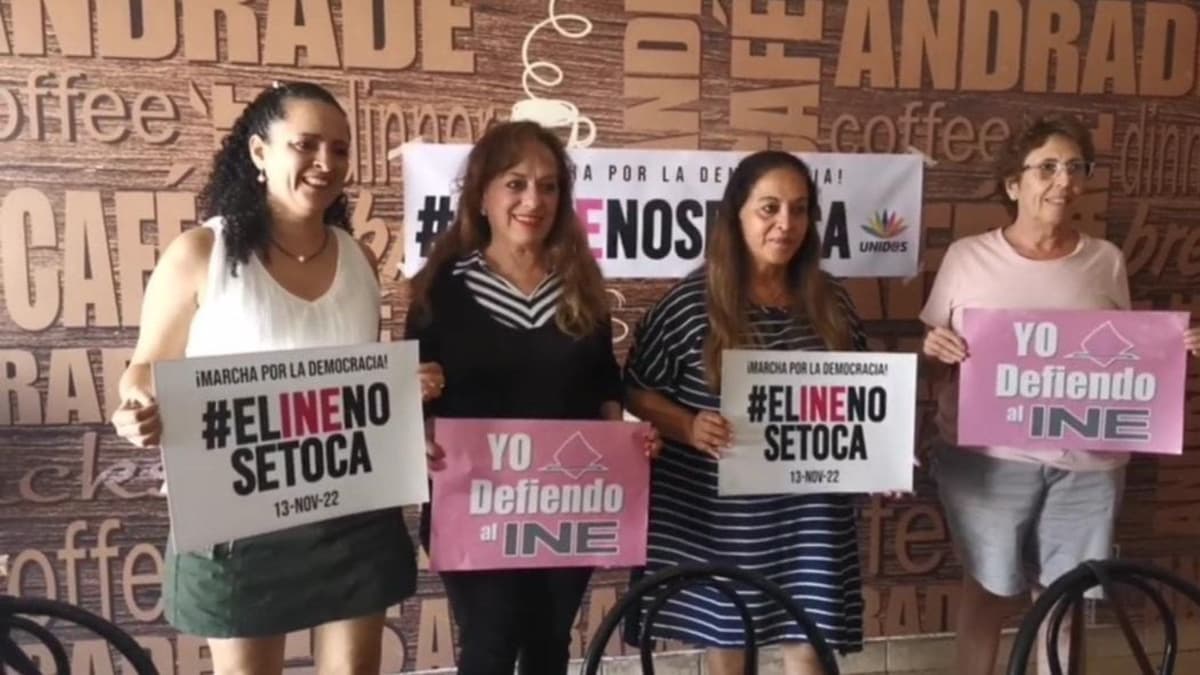 Invitan mujeres playenses a marchar el domingo en contra de la reforma electoral del gobierno de AMLO