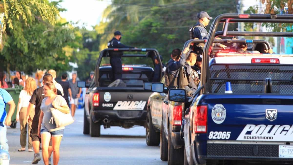 Brindan seguridad a asistentes del Carnaval Playa del Carmen 2023