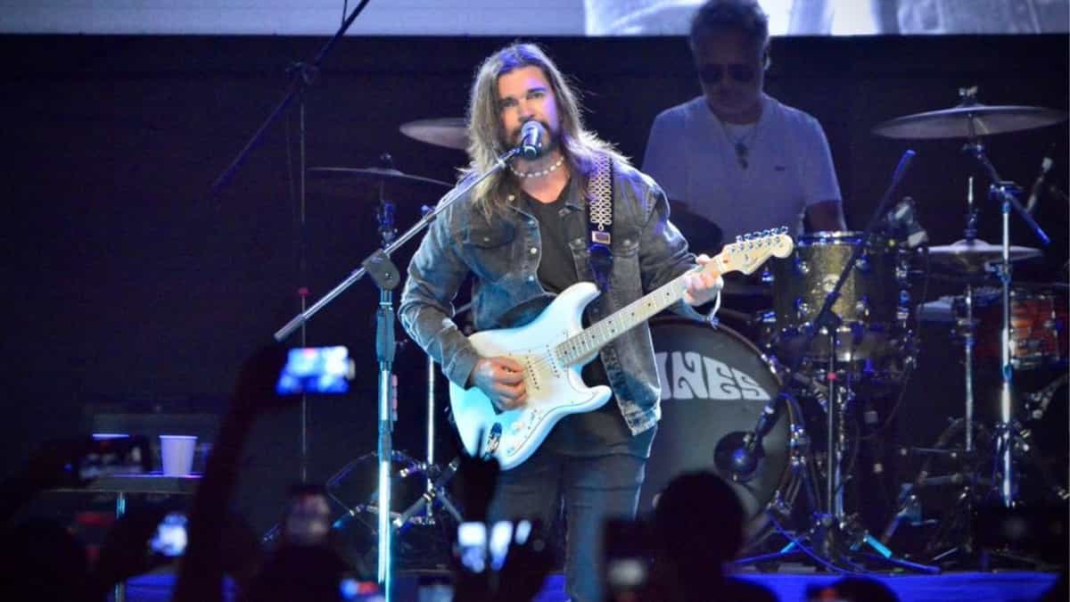 Grandiosa presentación de Juanes y paseo de comparsas