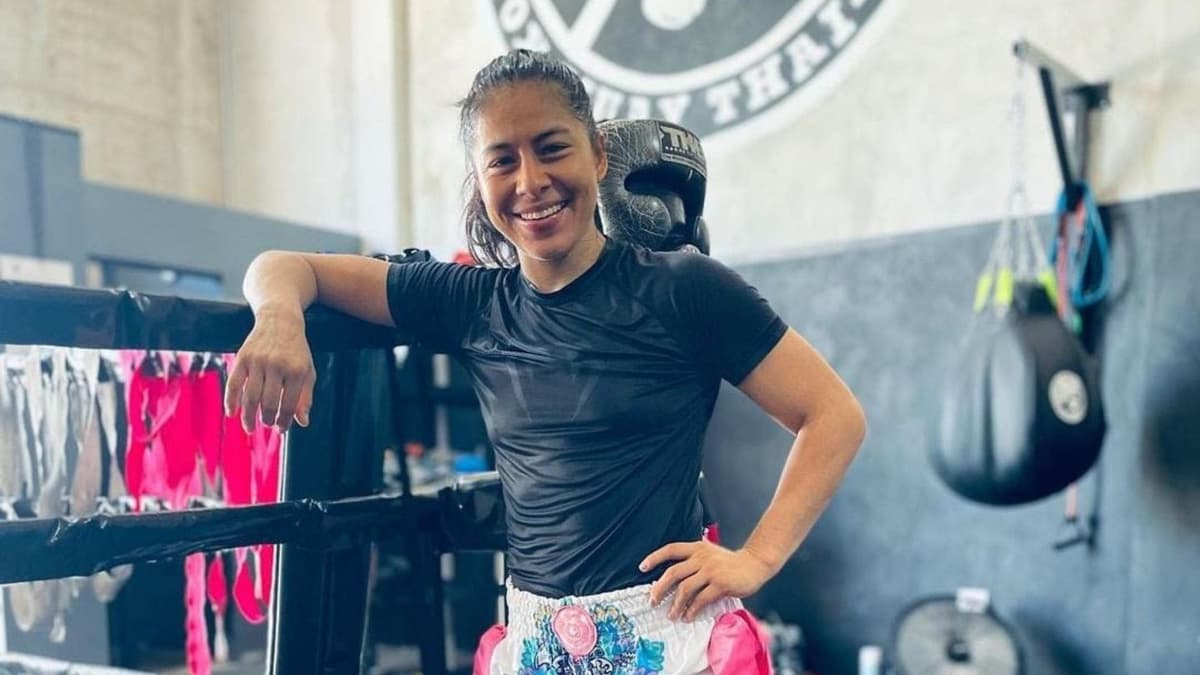 Peleadora de artes marciales mixtas recomienda a mujeres aprender a defenderse