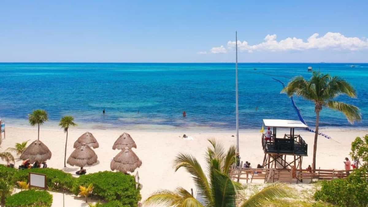 Se amplía el horario de guardavidas en Playa del Carmen por operativo de verano