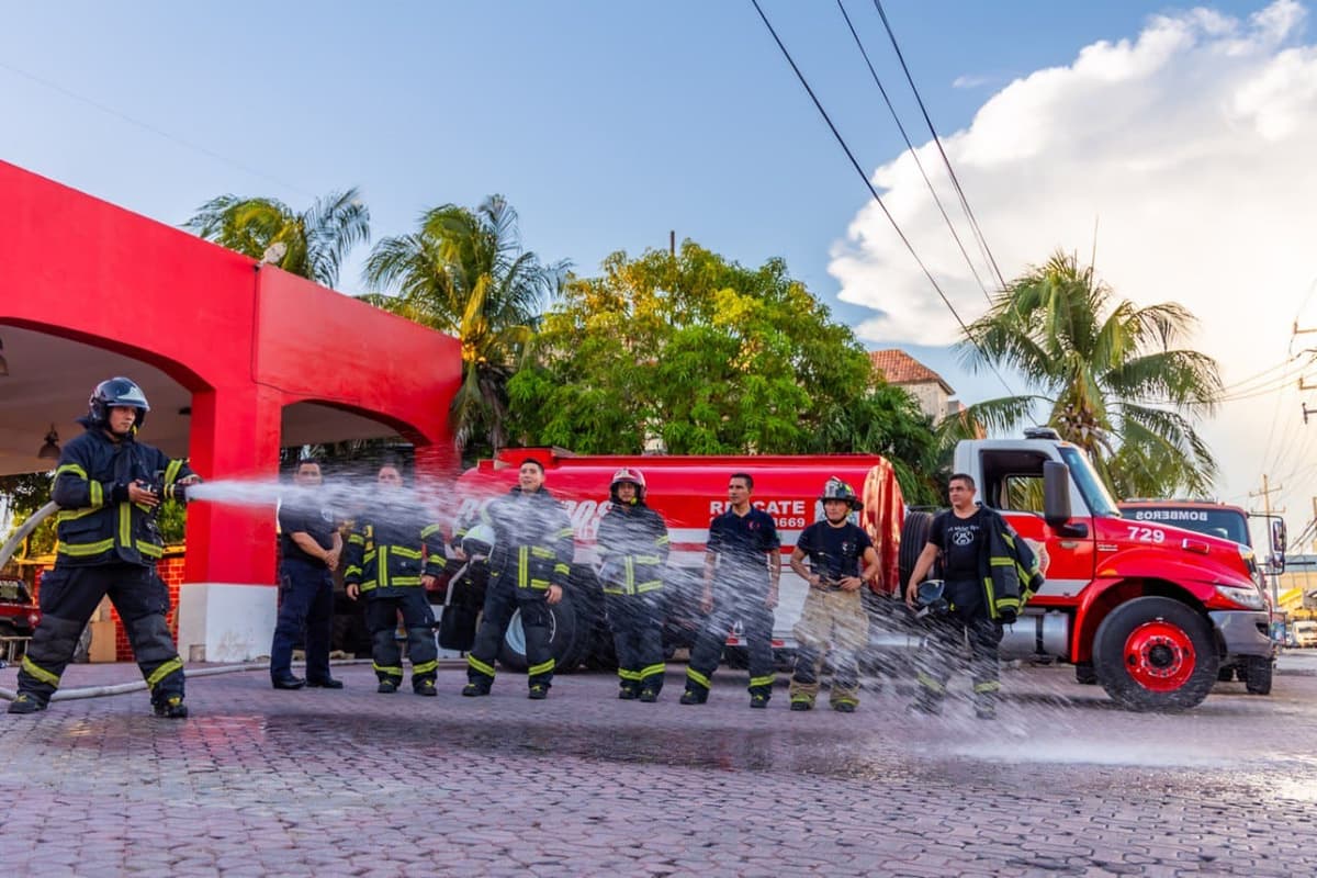 Invitan a bomberos a participar en competencia en Veracruz