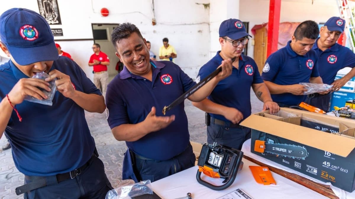 Recibe Solidaridad equipo de donación de la Marina de los EE.UU