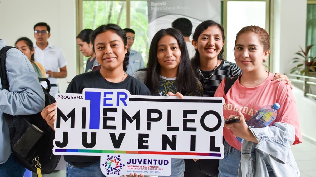 Más de 700 vacantes a estudiantes con la Feria "Mi 1er Empleo Juvenil"