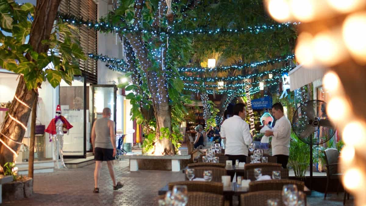 La Quinta Avenida de Playa del Carmen será el punto de reunión de locales y turistas para la cena del 24 de diciembre