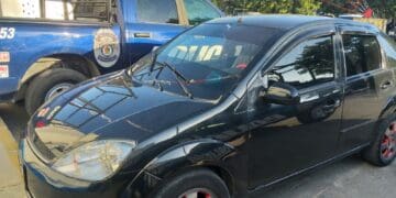 Recuperan vehículo con reporte de robo en Villas del Sol