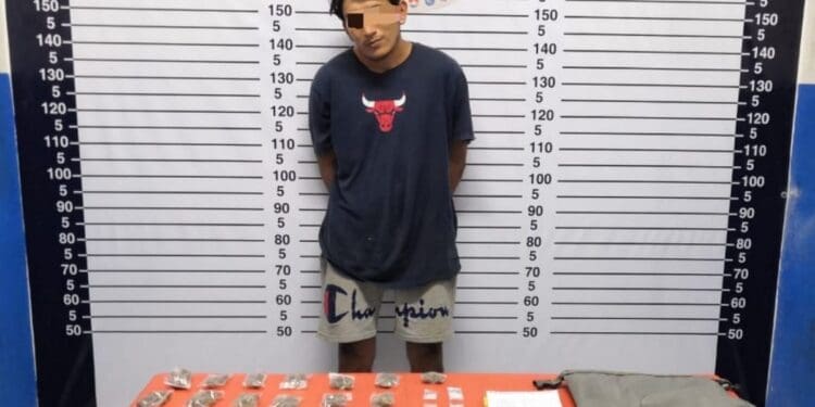 Detienen a sujeto con 35 dosis de narcóticos en Playa del Carmen