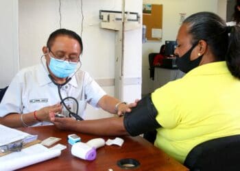 Ofrecen servicios de salud en el DIF Municipal de Solidaridad