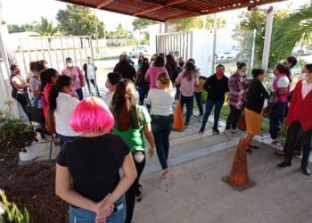 Por falta de pago, personal del CENDI realiza paro laboral en Chetumal