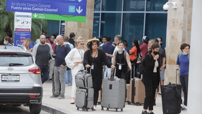 Alberga Quintana Roo 550 turistas rusos y ucranianos