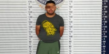 Cae presunto narcomenudista con droga y celulares en Playa del Carmen