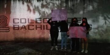 Alumnas del Cobach de Playa del Carmen denuncian acoso sexual de maestros