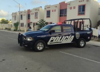 Entra sicario a una casa y dispara contra un menor de edad en Playa del Carmen