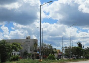 Mayor seguridad con parques iluminados en Solidaridad