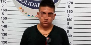 Policías de Solidaridad aseguran a sujeto con dosis de droga