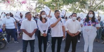 Promete candidato a alcalde de Puerto Aventuras reducir rezago en salud, educación y seguridad