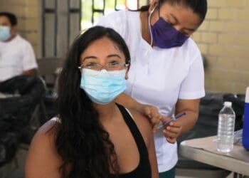 Jornadas de vacunación contra el Covid-19 para personas rezagadas en Solidaridad