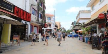 Quinta Avenida vuelve a relucir en esta semana santa