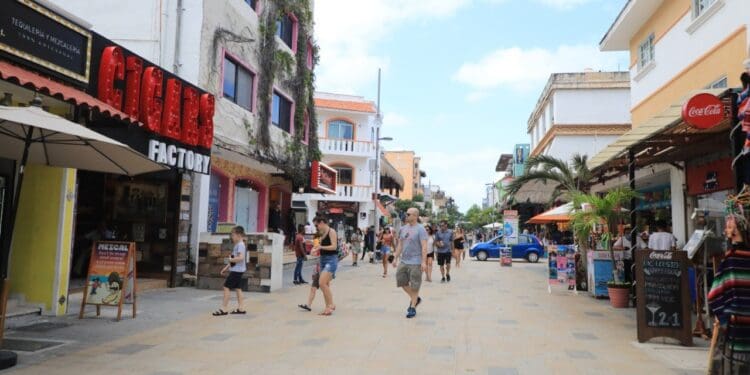 Quinta Avenida vuelve a relucir en esta semana santa