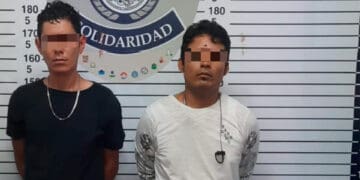 Operaban en la Quinta Avenida, los detiene la Policía Turística con coca