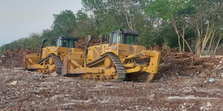 Continúan trabajos del Tren Maya en Playa del Carmen