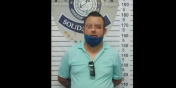 Extorsiona a mujer con filtrar contenido sexual y es detenido