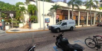 Fallece persona por aparente sobredosis en un condominio del centro de Playa del Carmen