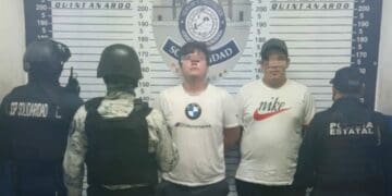 Fueron capturados dos sujetos con presuntos paquetes de drogas en Playa del Carmen