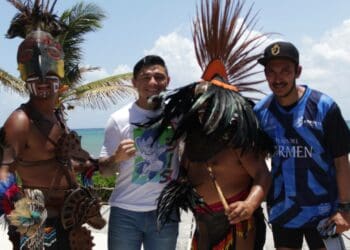 Ultramaratonista llega a Playa del Carmen