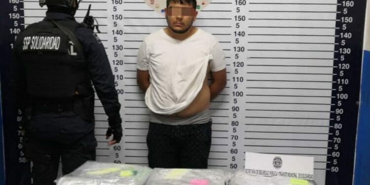 Capturan a sujeto en la avenida Paseos del Mayab con posesión de drogas