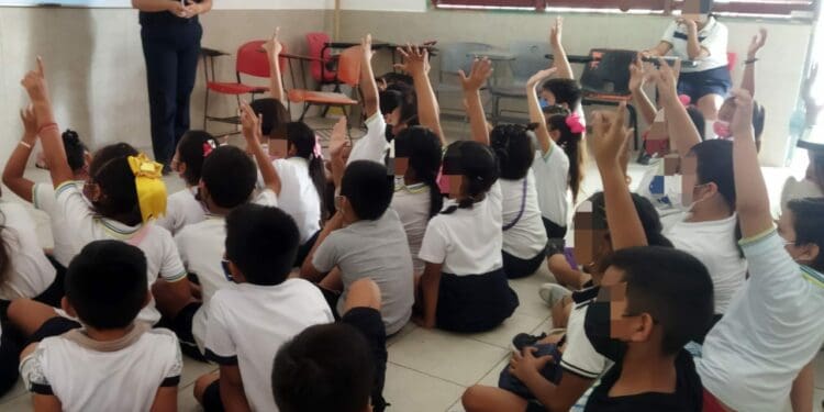 Realizan pláticas de prevención de riesgo en Solidaridad