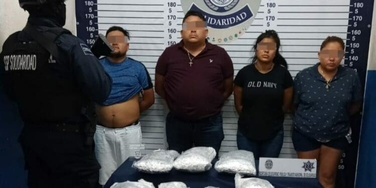 Detienen a cuatro narcomenudistas en la colonia Ejido de Playa del Carmen