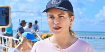 No se detienen en la limpieza diaria de sargazo