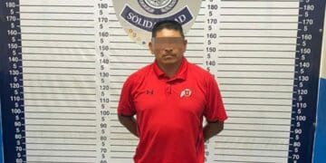 Detienen a sujeto con arma y cartuchos en Playa del Carmen