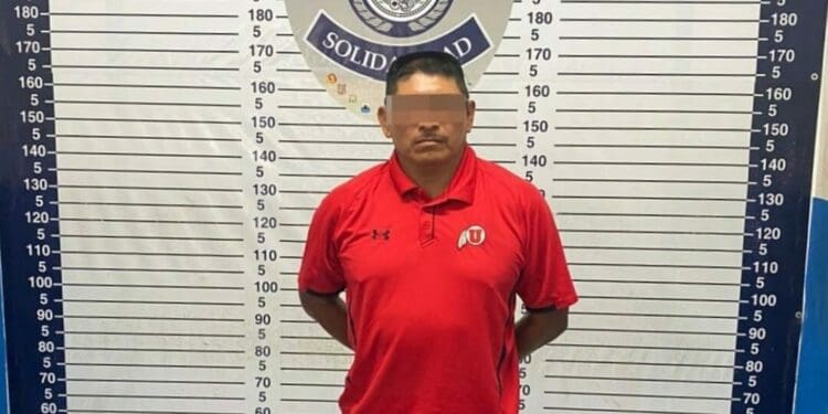 Detienen a sujeto con arma y cartuchos en Playa del Carmen