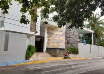 Degollados en condominio presuntamente se dedicaban al fraude bancario