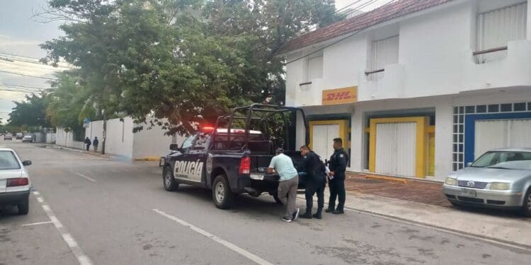 Hallan a una pareja degollada en un hotel