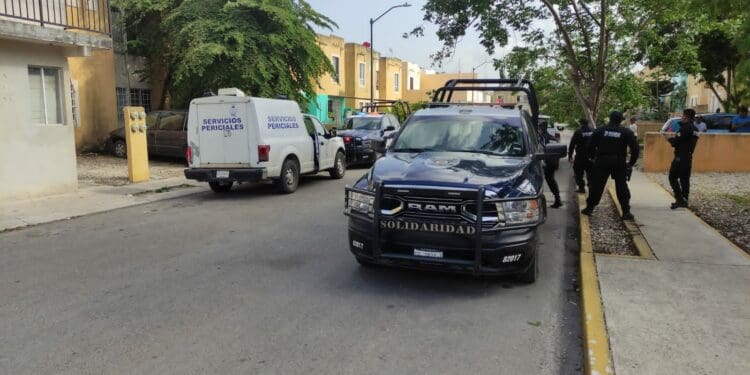 Hallan cuerpo de mujer en estado de descomposición en una casa de Villas del Sol