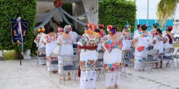 Celebra edil con el gremio taxista en honor a la Virgen del Carmen