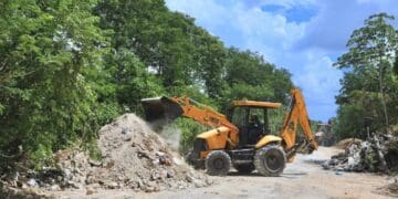 Manos a la obra” respondió a vecinos de Bilbao al limpiar tiradero de basura