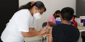 Llega semana de vacunación para adultos mayores de 18 años y más