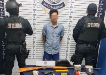 Detienen a hombre que portaba una escopeta y narcóticos en Solidaridad