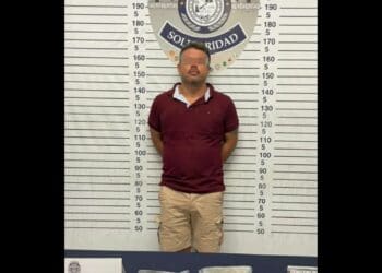 Detienen a sujeto en posesión de marihuana en la Colosio