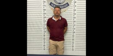 Detienen a sujeto en posesión de marihuana en la Colosio