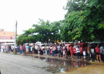 Enorme afluencia de votantes morenistas en Playa del Carmen