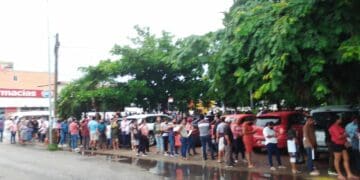 Enorme afluencia de votantes morenistas en Playa del Carmen