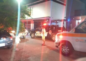 Flamazo de tanque de gas provoca movilización en el fraccionamiento Bosque Real de Playa del Carmen